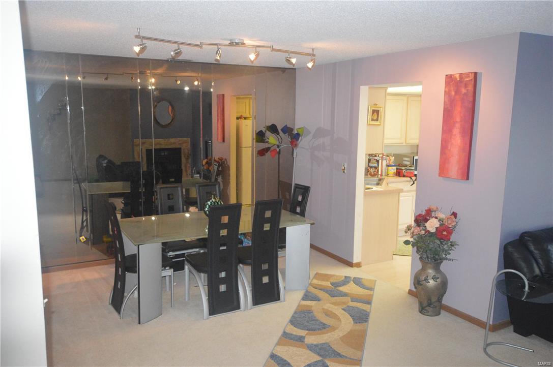 Royal Pines Condo 1 Second - Residential