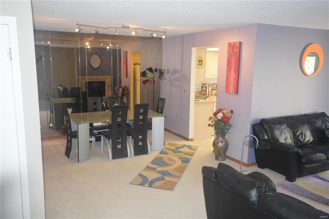 Royal Pines Condo 1 Second - Residential