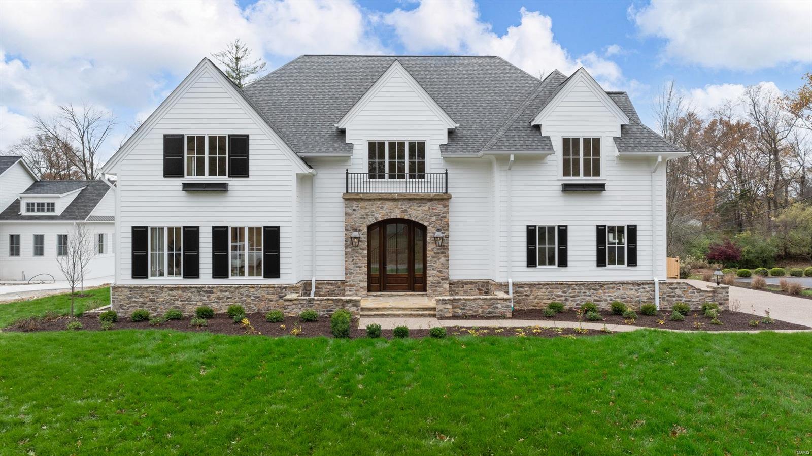 26 Woodcrest Drive