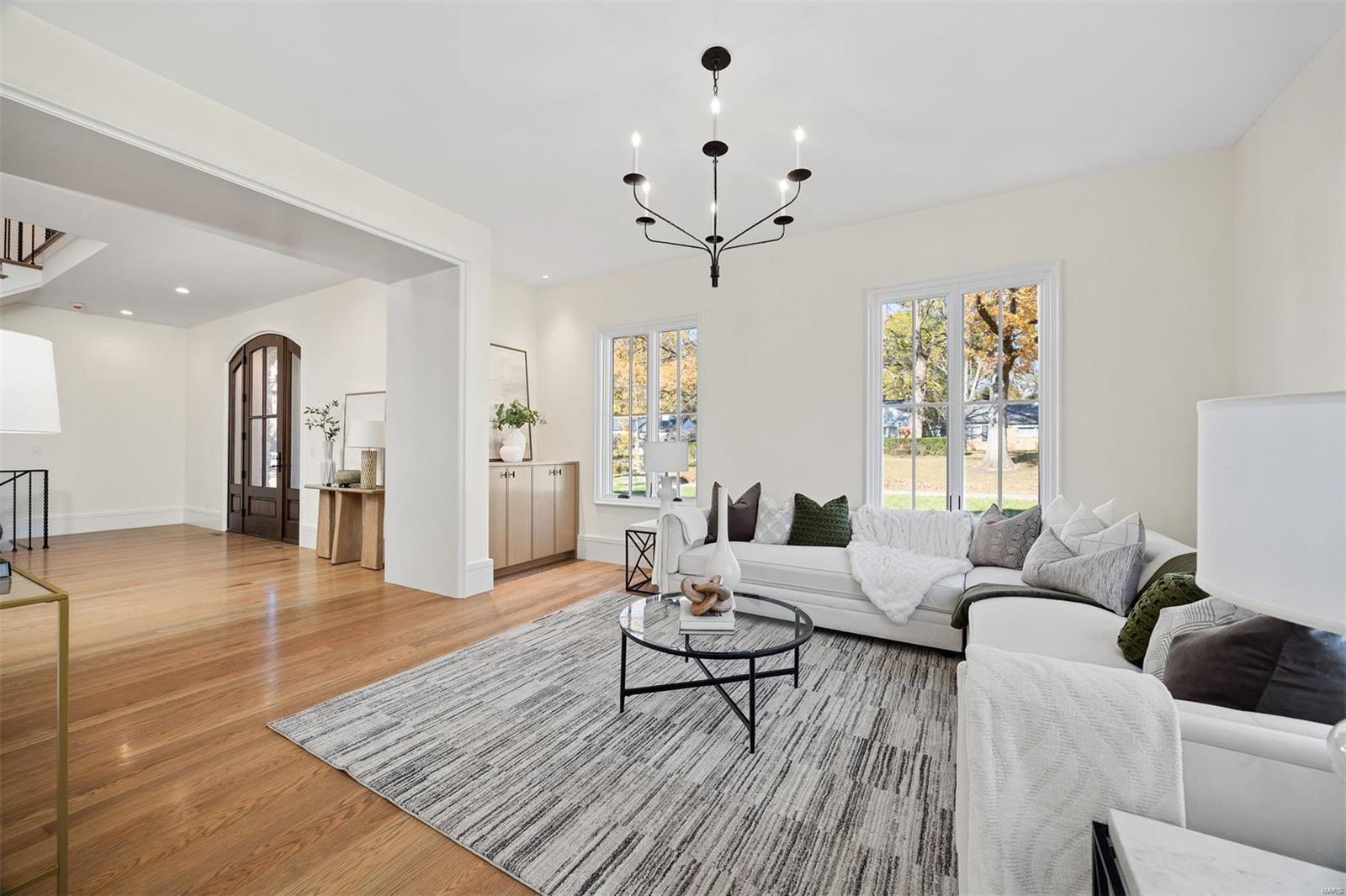 26 Woodcrest Drive