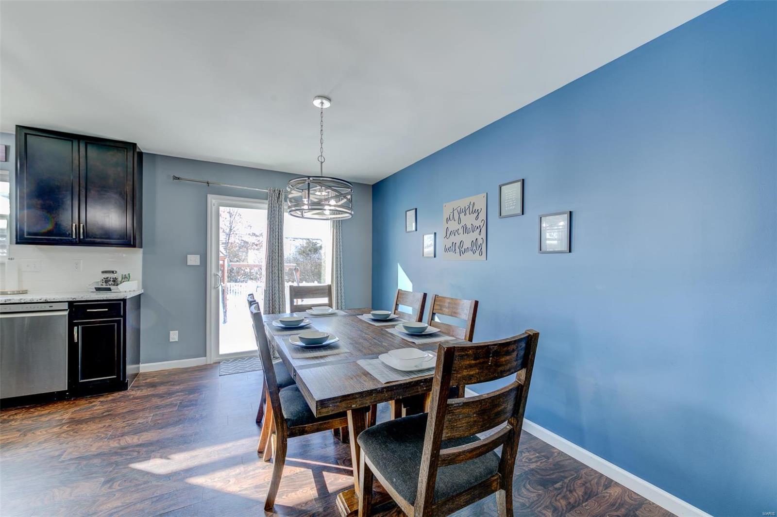 Wentzville, Missouri 63385, United States, 4 Bedrooms Bedrooms, ,4 BathroomsBathrooms,Residential,Pending,440