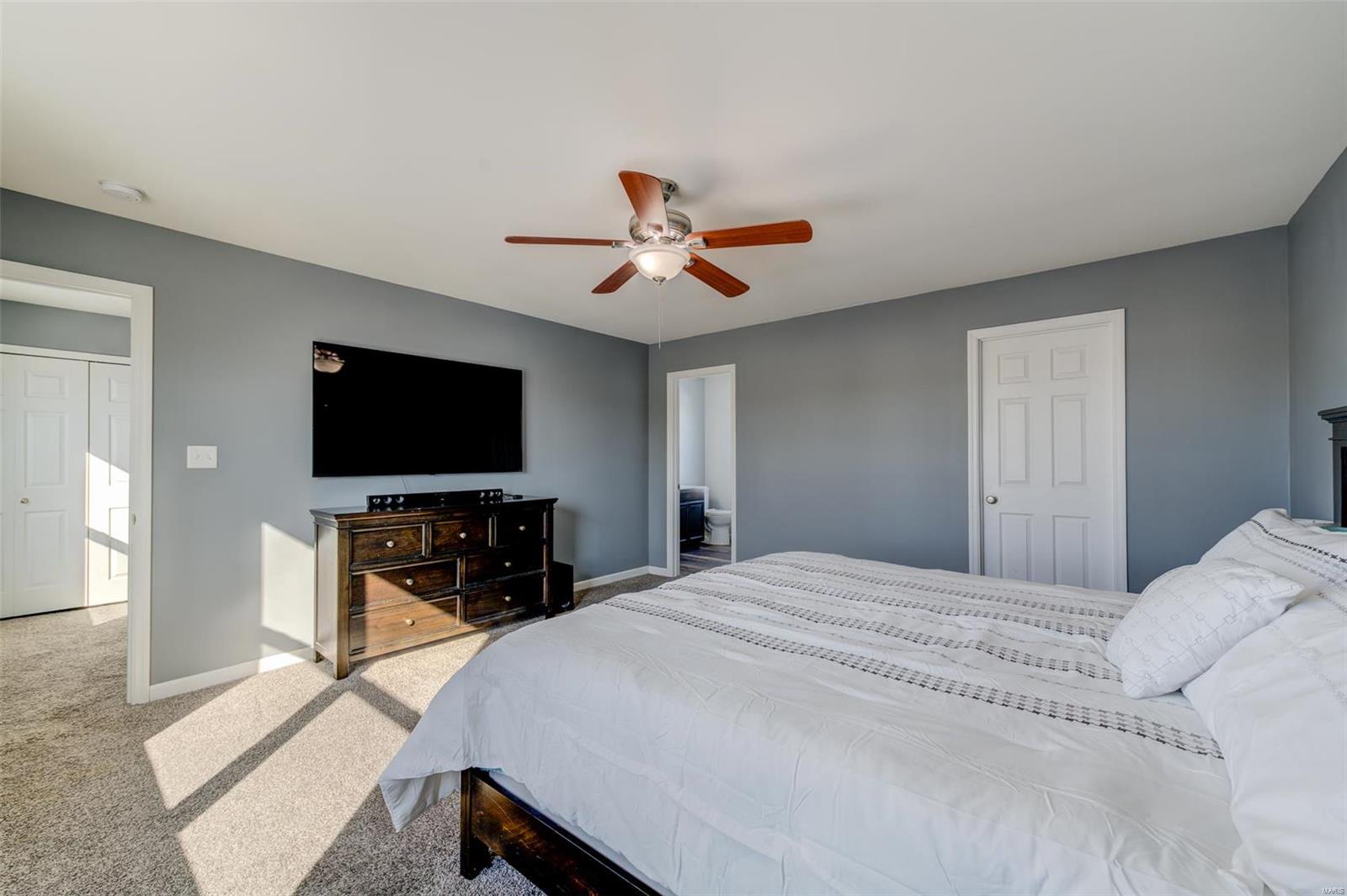 Wentzville, Missouri 63385, United States, 4 Bedrooms Bedrooms, ,4 BathroomsBathrooms,Residential,Pending,440