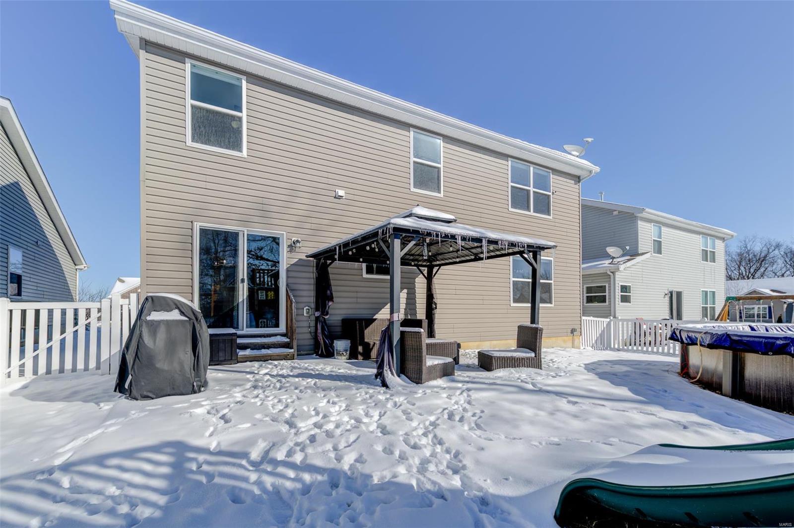 Wentzville, Missouri 63385, United States, 4 Bedrooms Bedrooms, ,4 BathroomsBathrooms,Residential,Pending,440