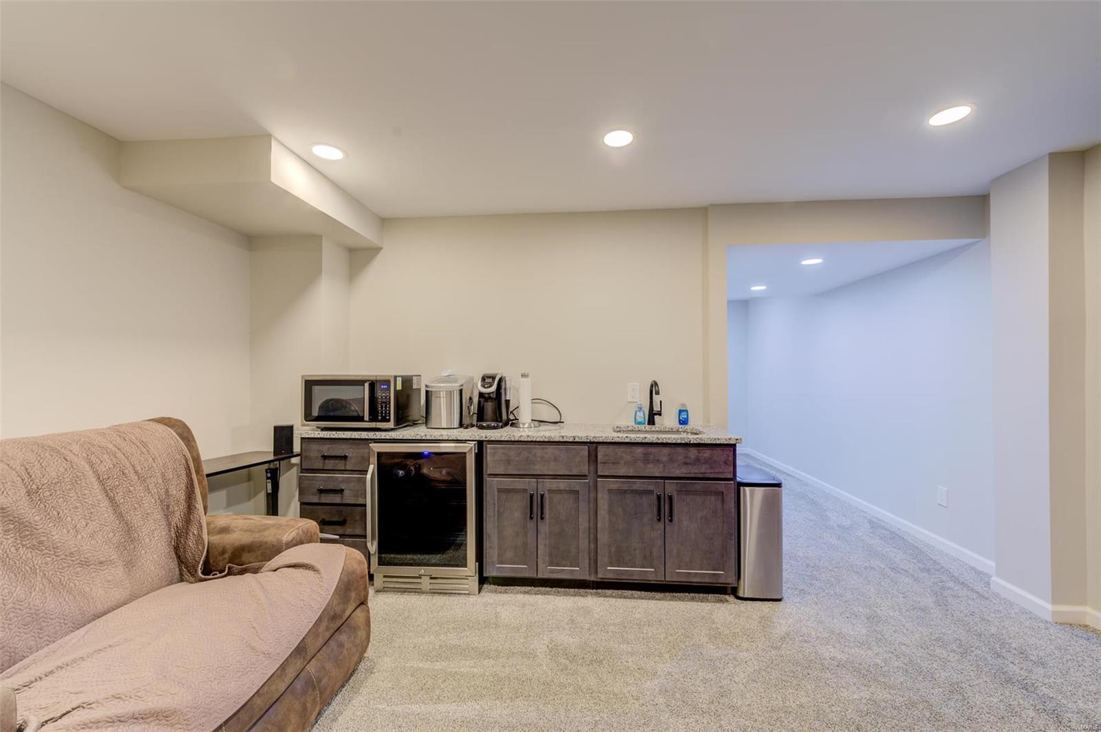 Wentzville, Missouri 63385, United States, 4 Bedrooms Bedrooms, ,4 BathroomsBathrooms,Residential,Pending,440