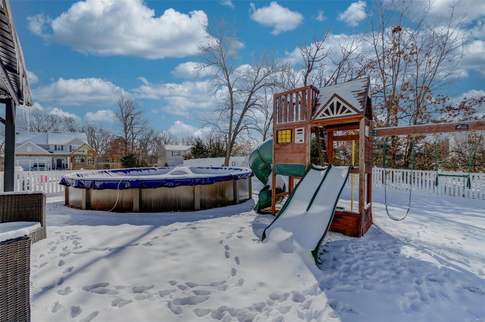 Wentzville, Missouri 63385, United States, 4 Bedrooms Bedrooms, ,4 BathroomsBathrooms,Residential,Pending,440