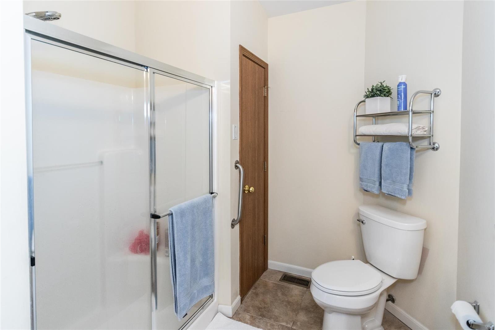 O'Fallon, Missouri 63368, United States, 3 Bedrooms Bedrooms, ,3 BathroomsBathrooms,Residential,Pending,128456