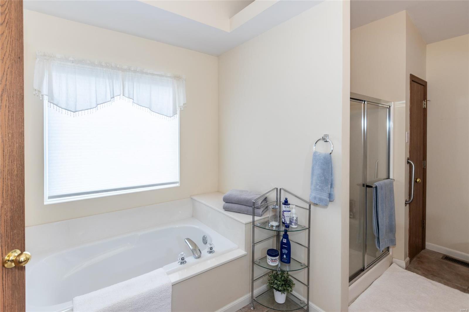 O'Fallon, Missouri 63368, United States, 3 Bedrooms Bedrooms, ,3 BathroomsBathrooms,Residential,Pending,128456