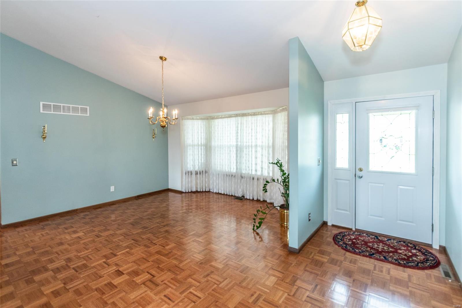 O'Fallon, Missouri 63368, United States, 3 Bedrooms Bedrooms, ,3 BathroomsBathrooms,Residential,Pending,128456