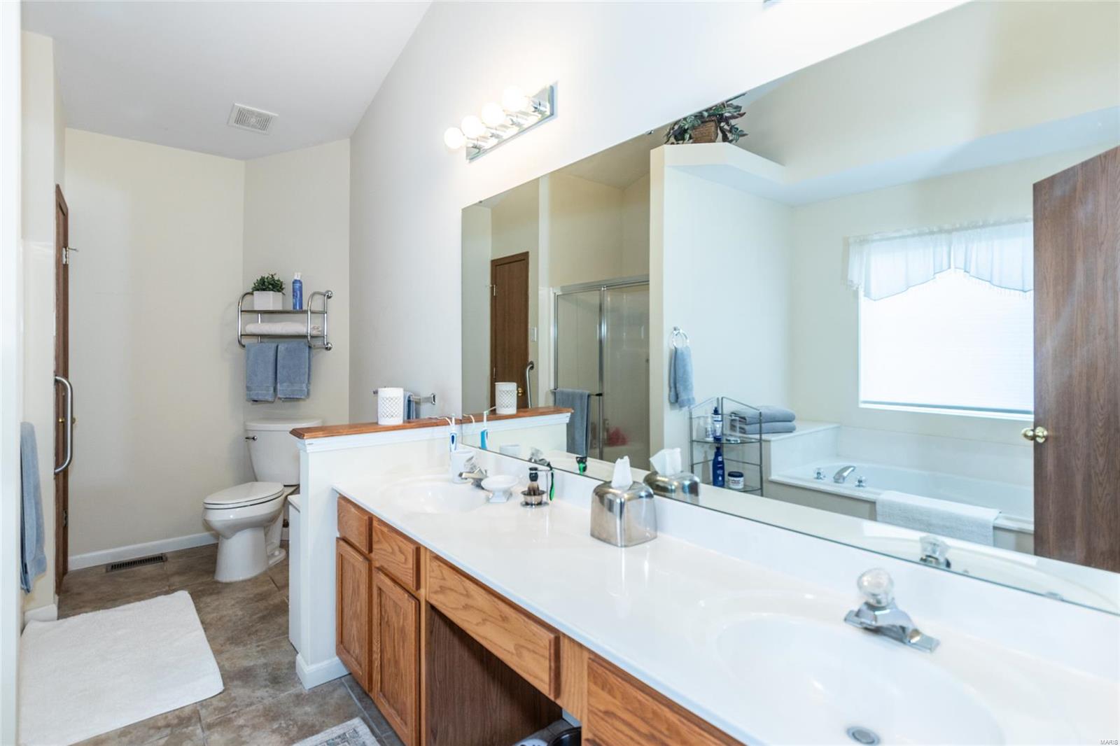 O'Fallon, Missouri 63368, United States, 3 Bedrooms Bedrooms, ,3 BathroomsBathrooms,Residential,Pending,128456