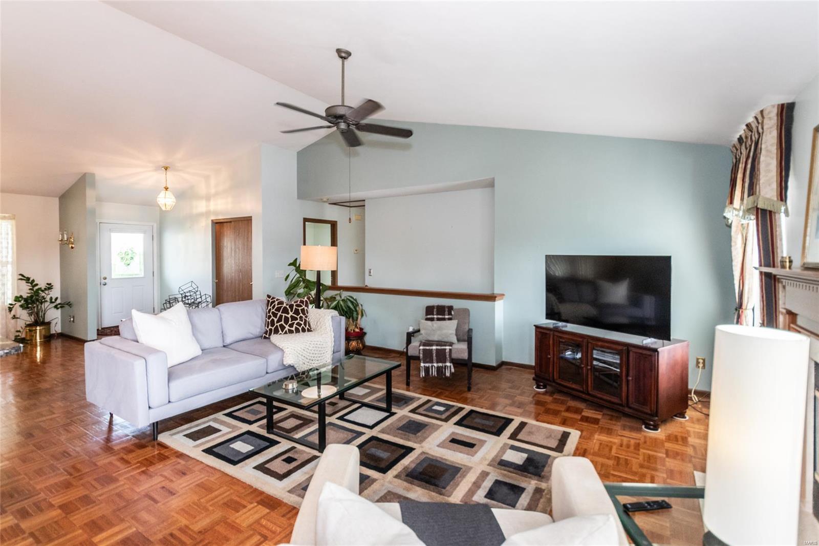 O'Fallon, Missouri 63368, United States, 3 Bedrooms Bedrooms, ,3 BathroomsBathrooms,Residential,Pending,128456