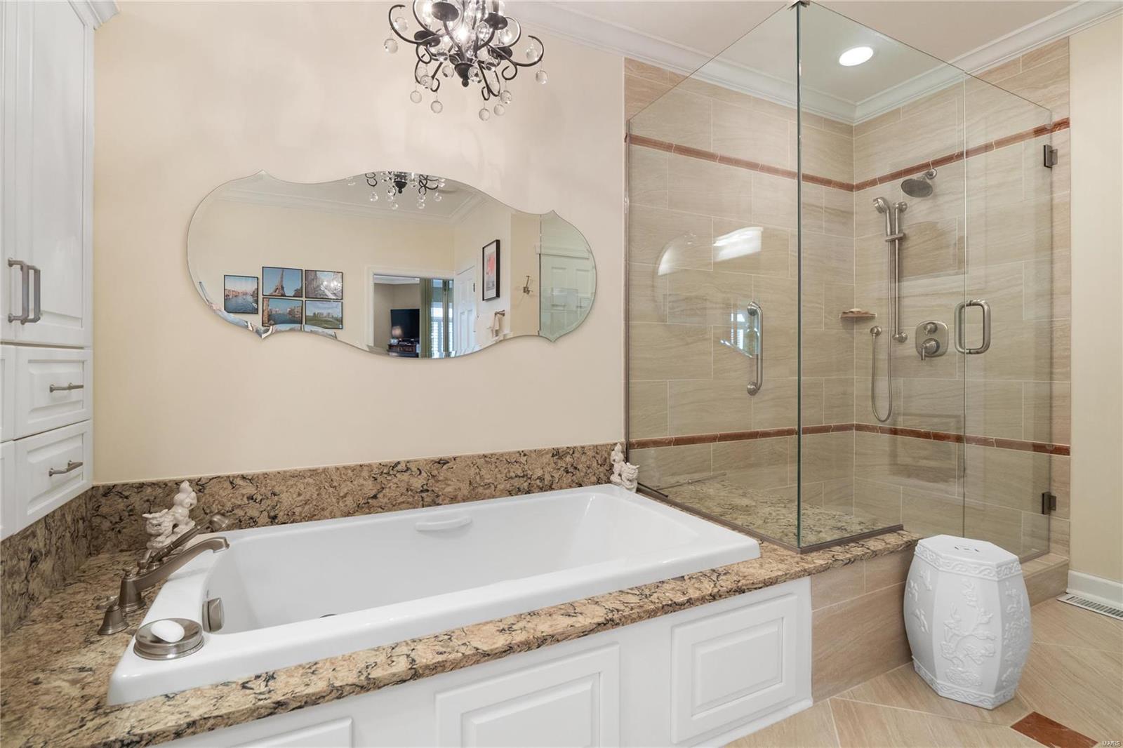 Carlyle Two Lt 16 & Common Ground - Residential