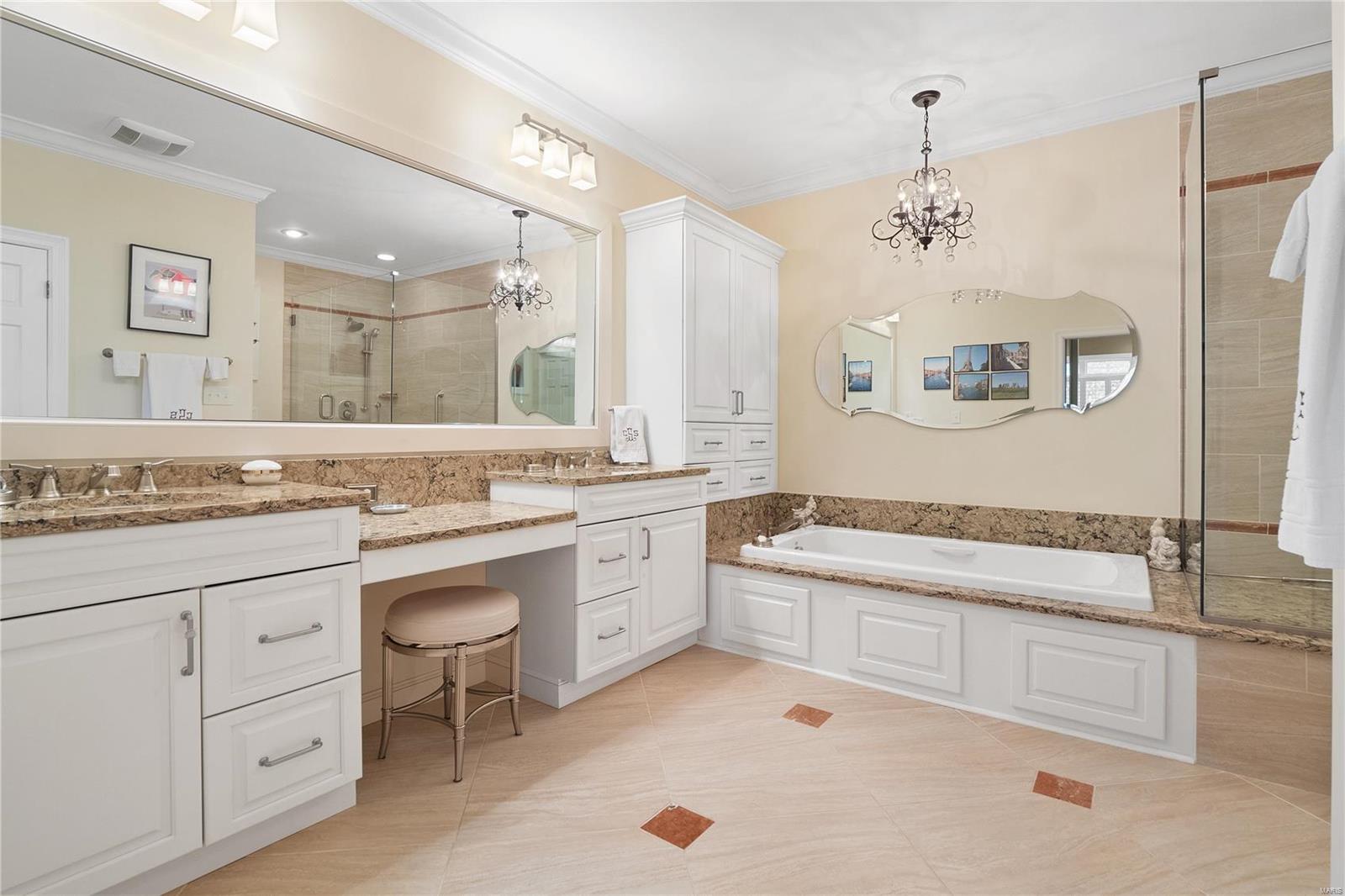 Carlyle Two Lt 16 & Common Ground - Residential