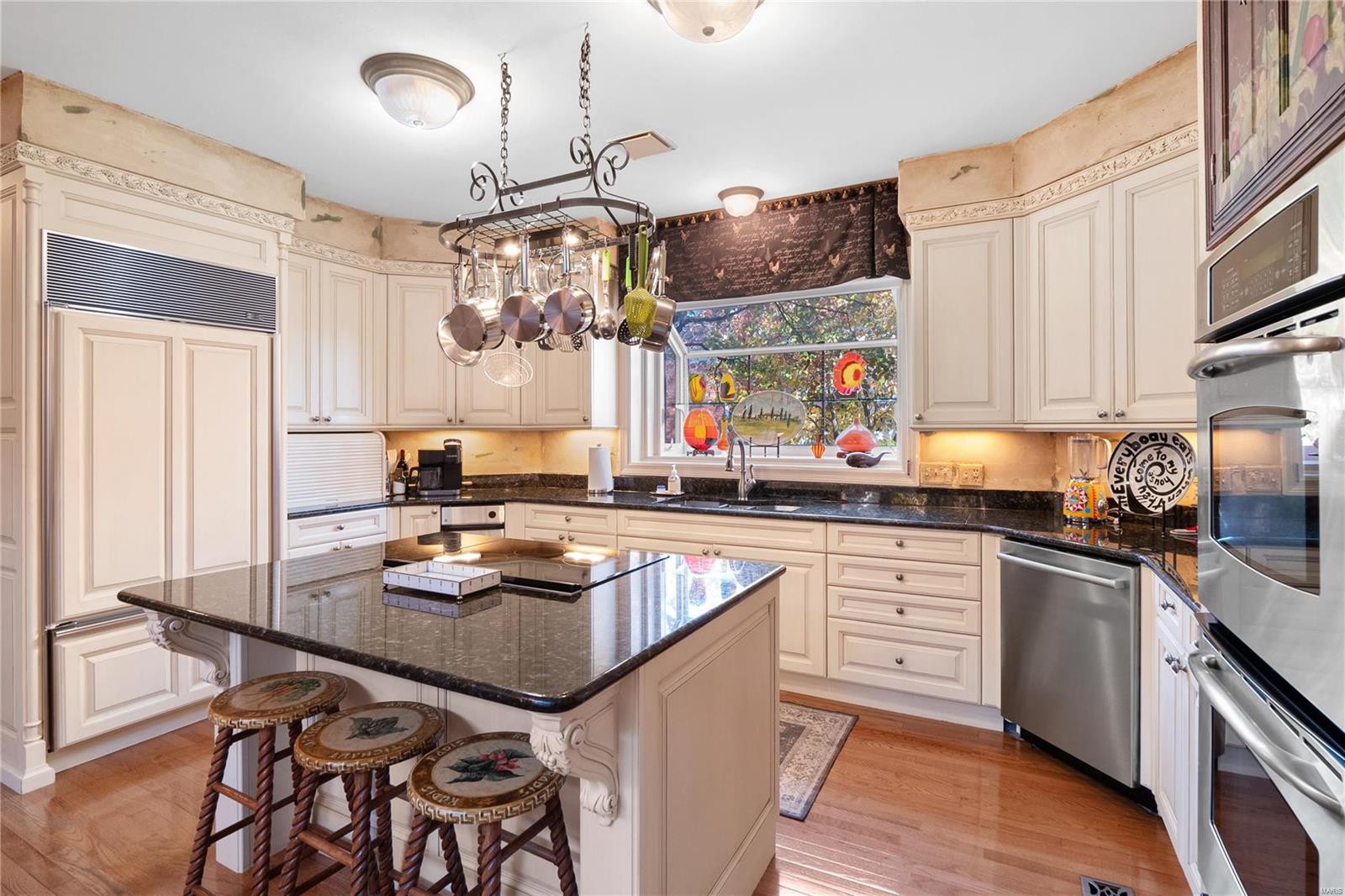 Carlyle Two Lt 16 & Common Ground - Residential