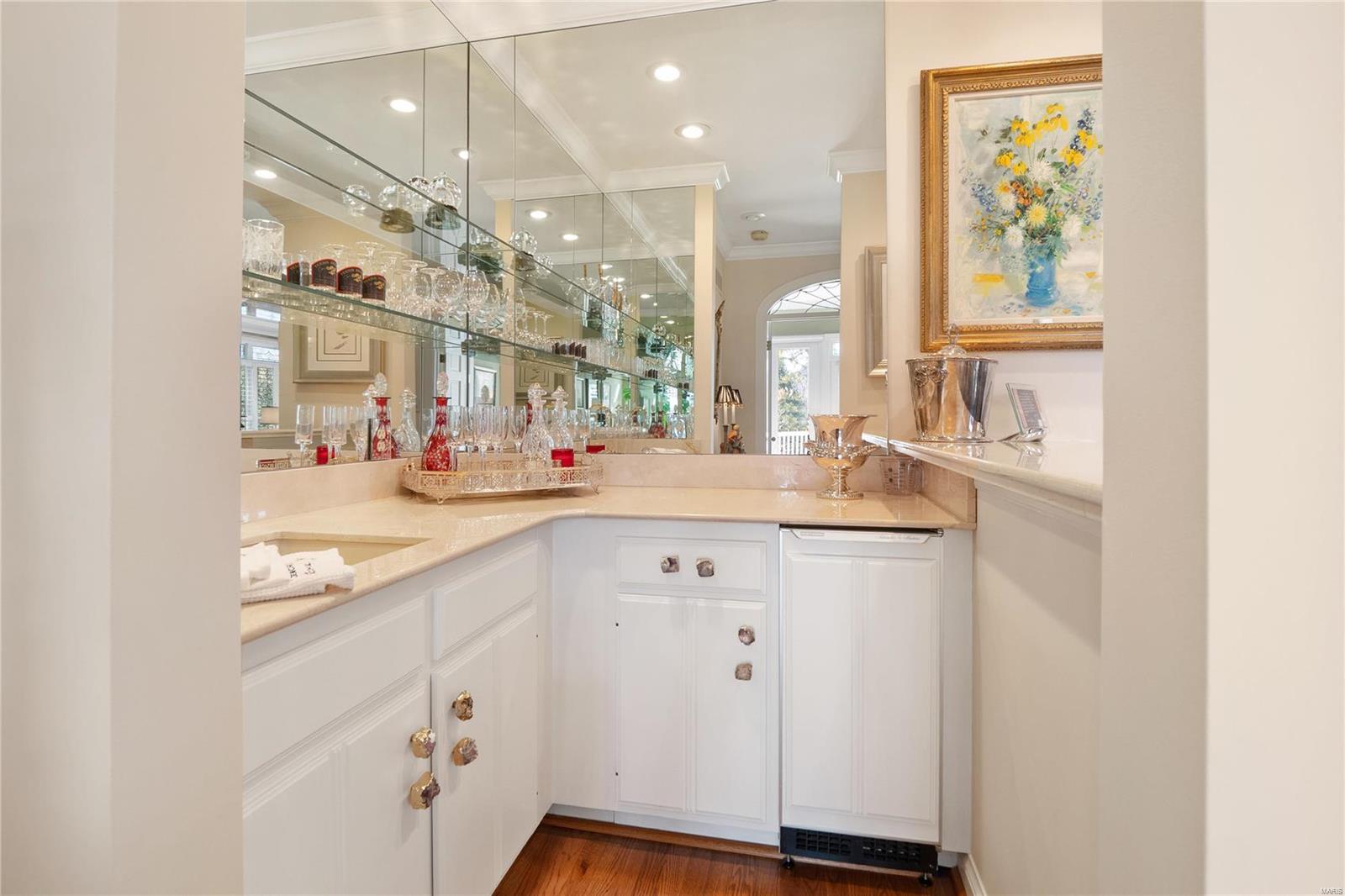 Carlyle Two Lt 16 & Common Ground - Residential