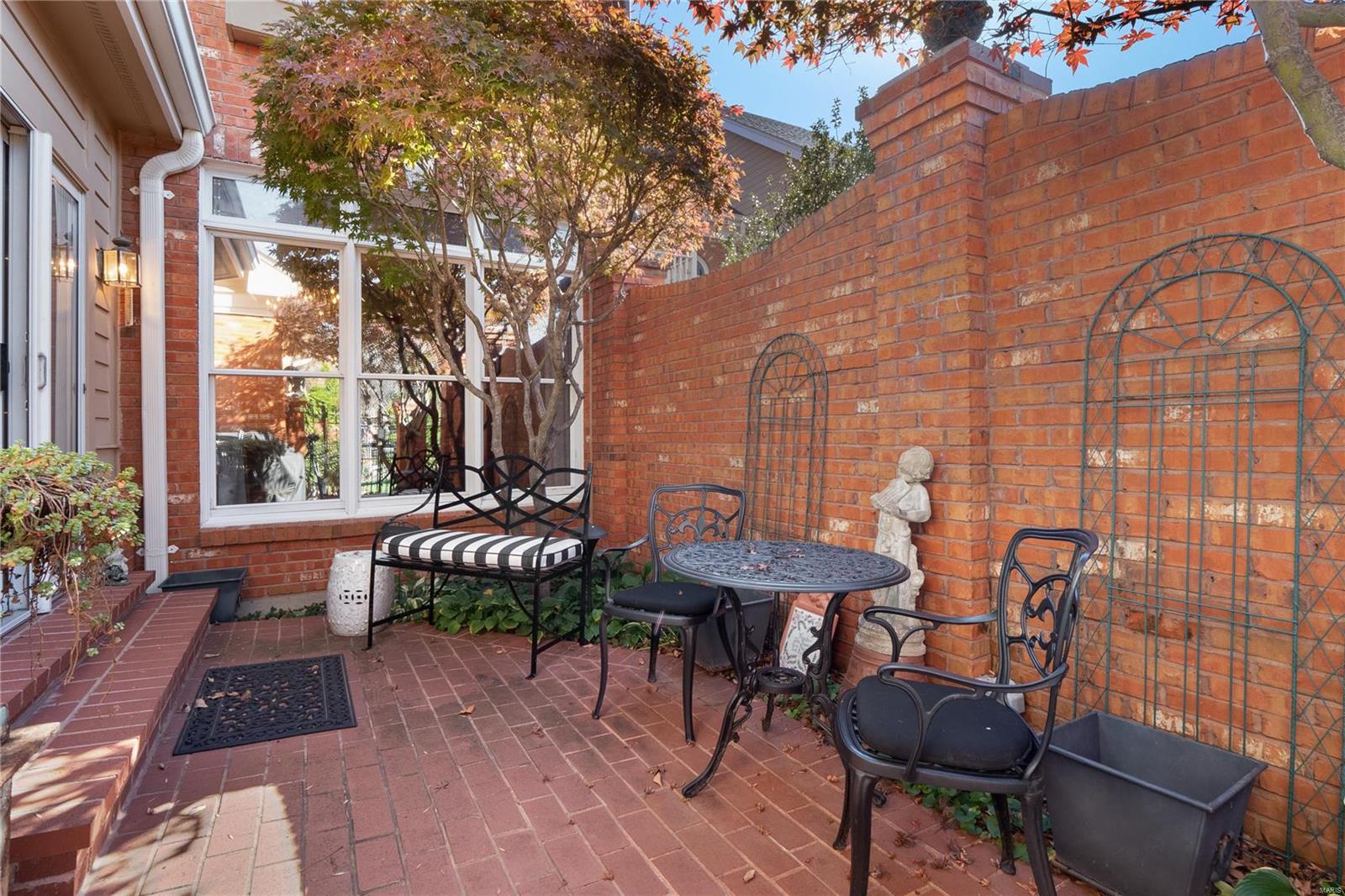 Carlyle Two Lt 16 & Common Ground - Residential