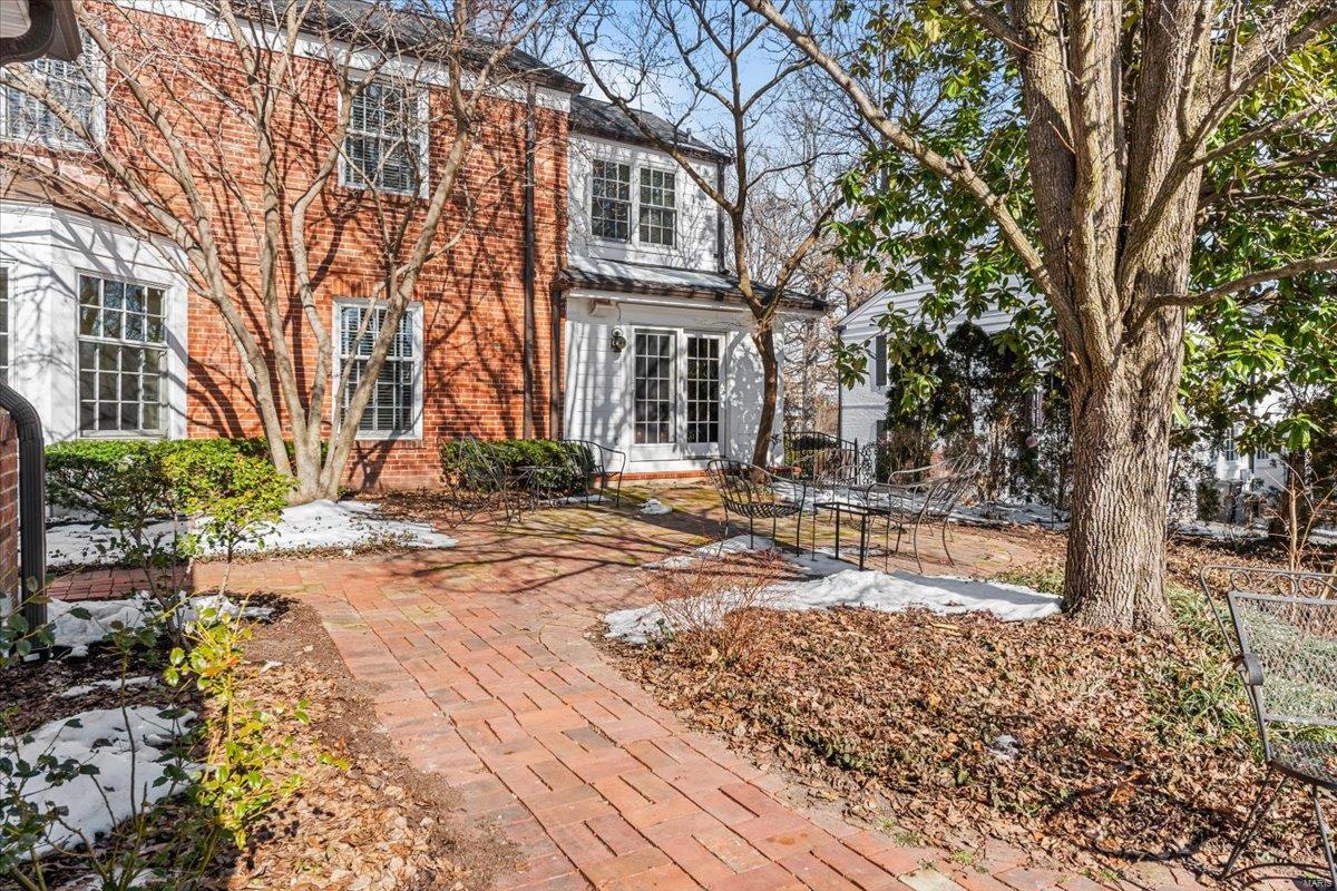 Loren Woods - Residential