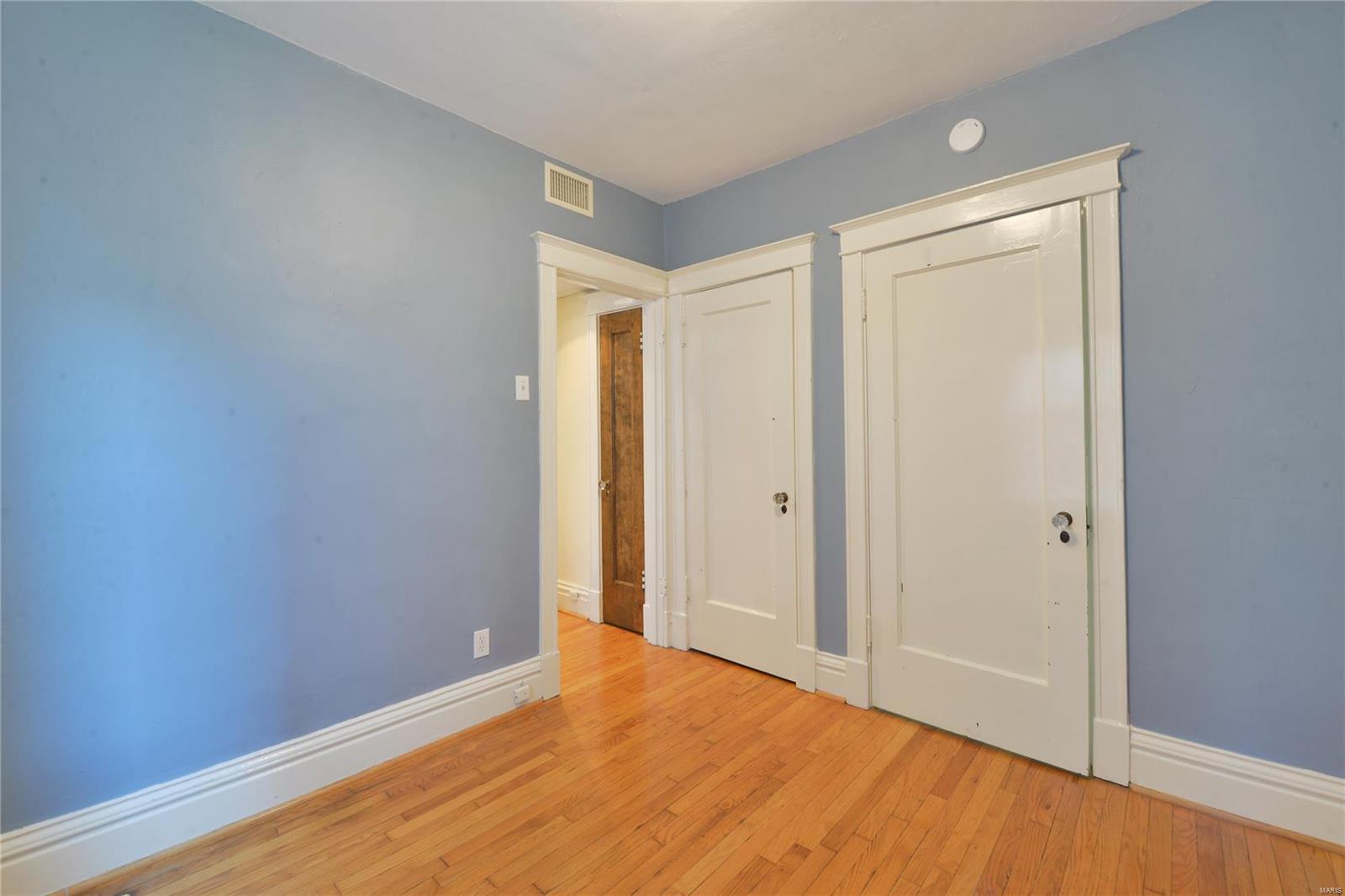 6318 South Rosebury Condo - Residential Lease