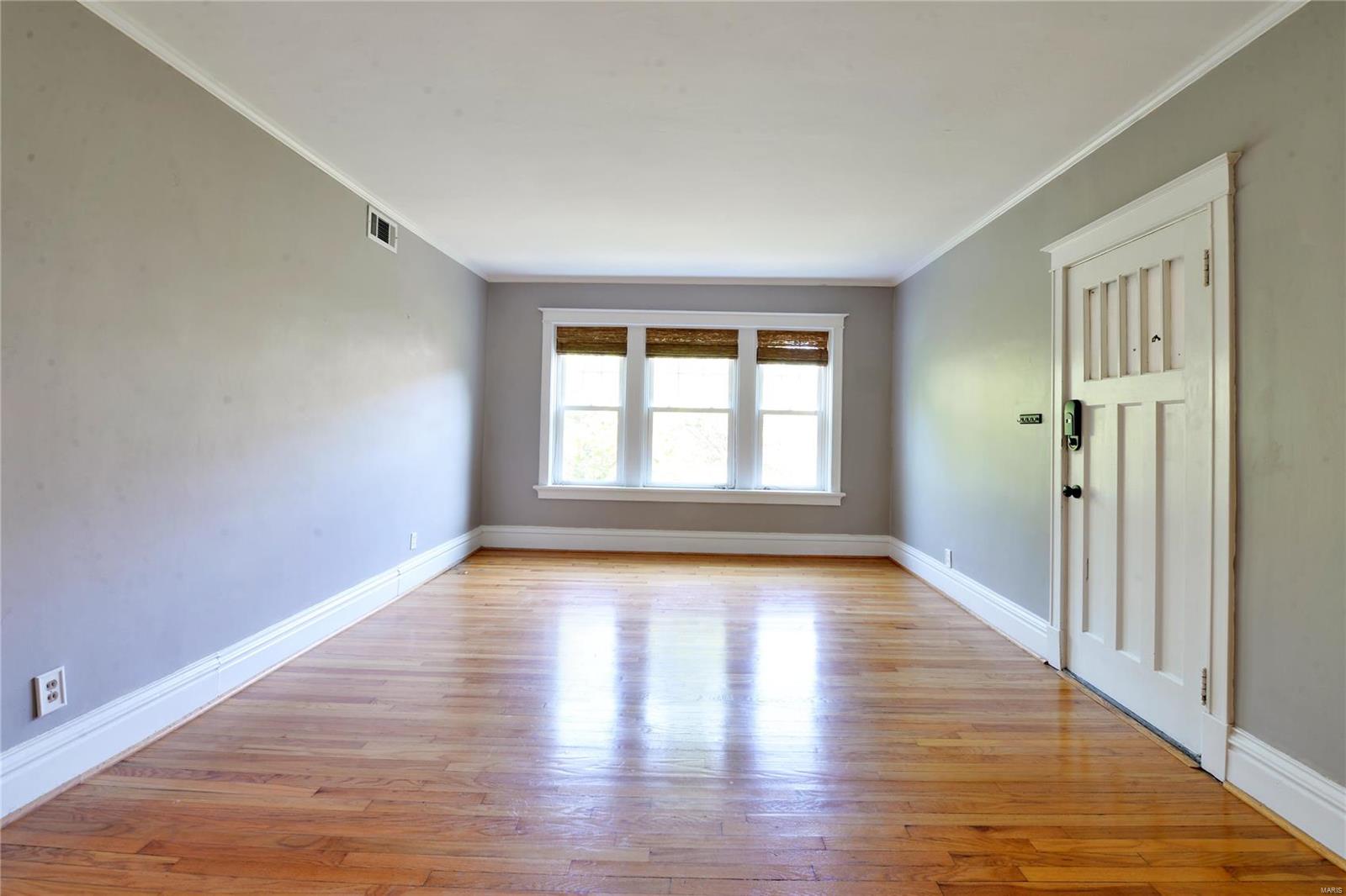 6318 South Rosebury Condo - Residential Lease