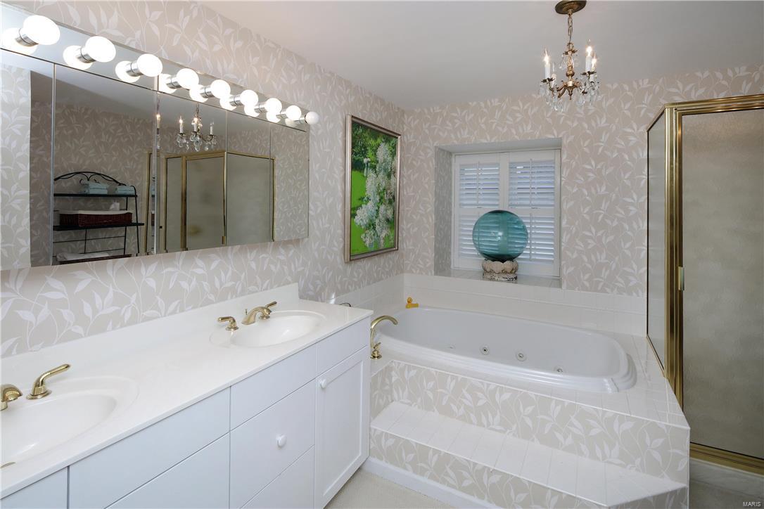 Huntleigh Manor - Residential