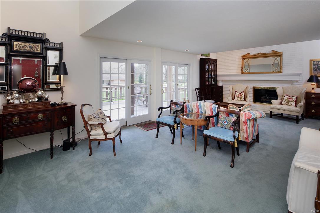 Huntleigh Manor - Residential