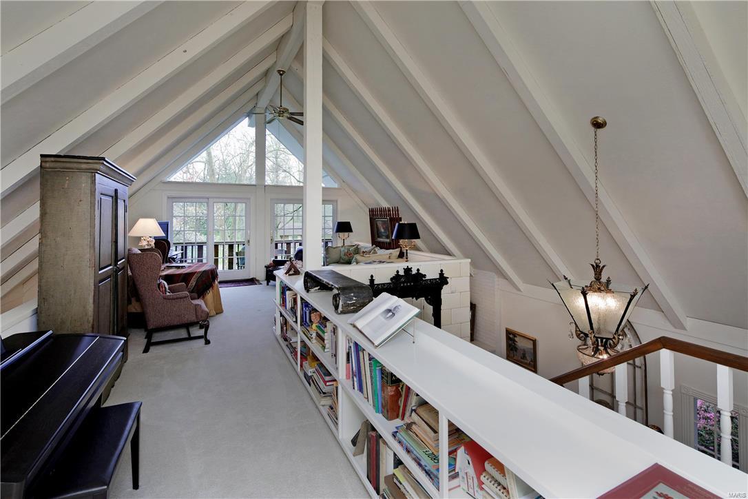 Huntleigh Manor - Residential