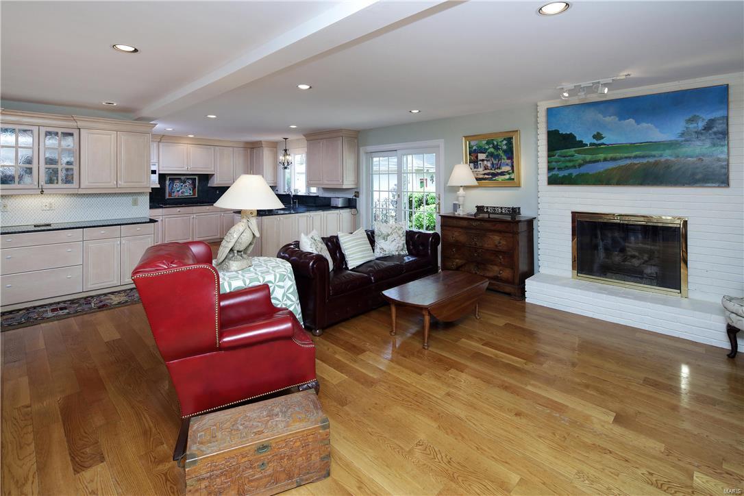 Huntleigh Manor - Residential