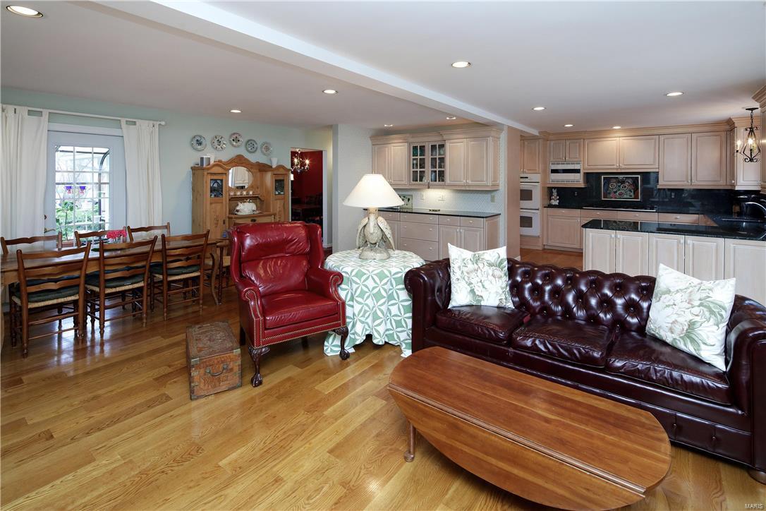 Huntleigh Manor - Residential