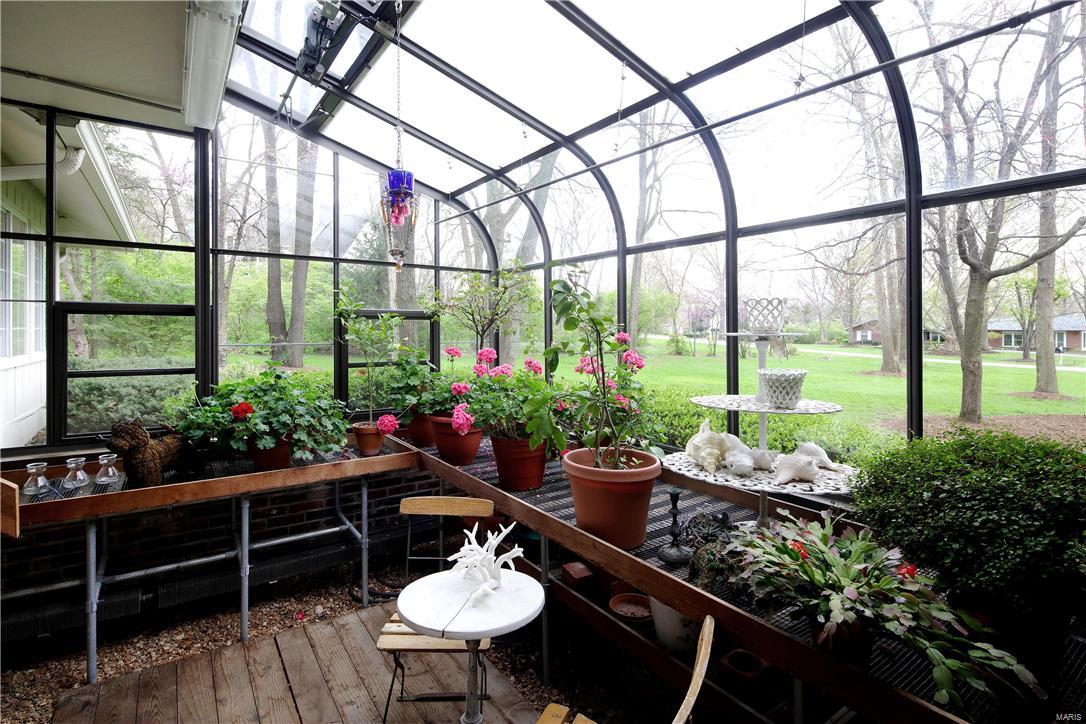 Huntleigh Manor - Residential