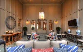 Shepard Oaks - Residential