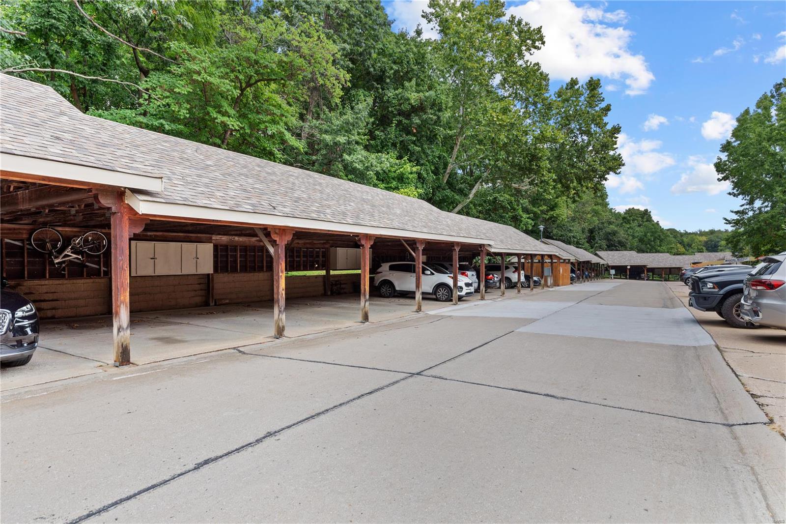 Parkside Condo Tr B - Residential