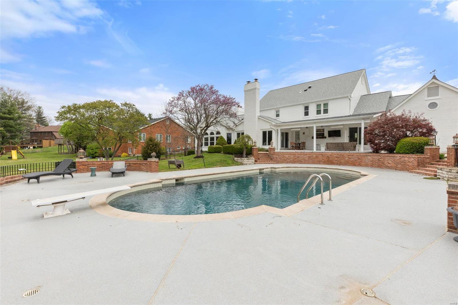 Barrington Place - Residential