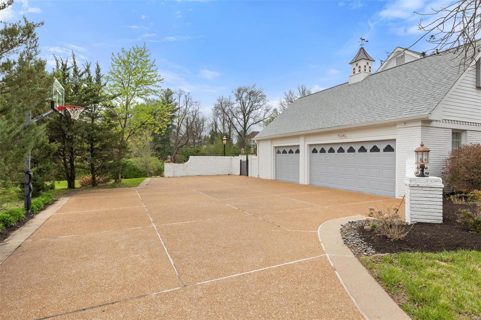 Barrington Place - Residential