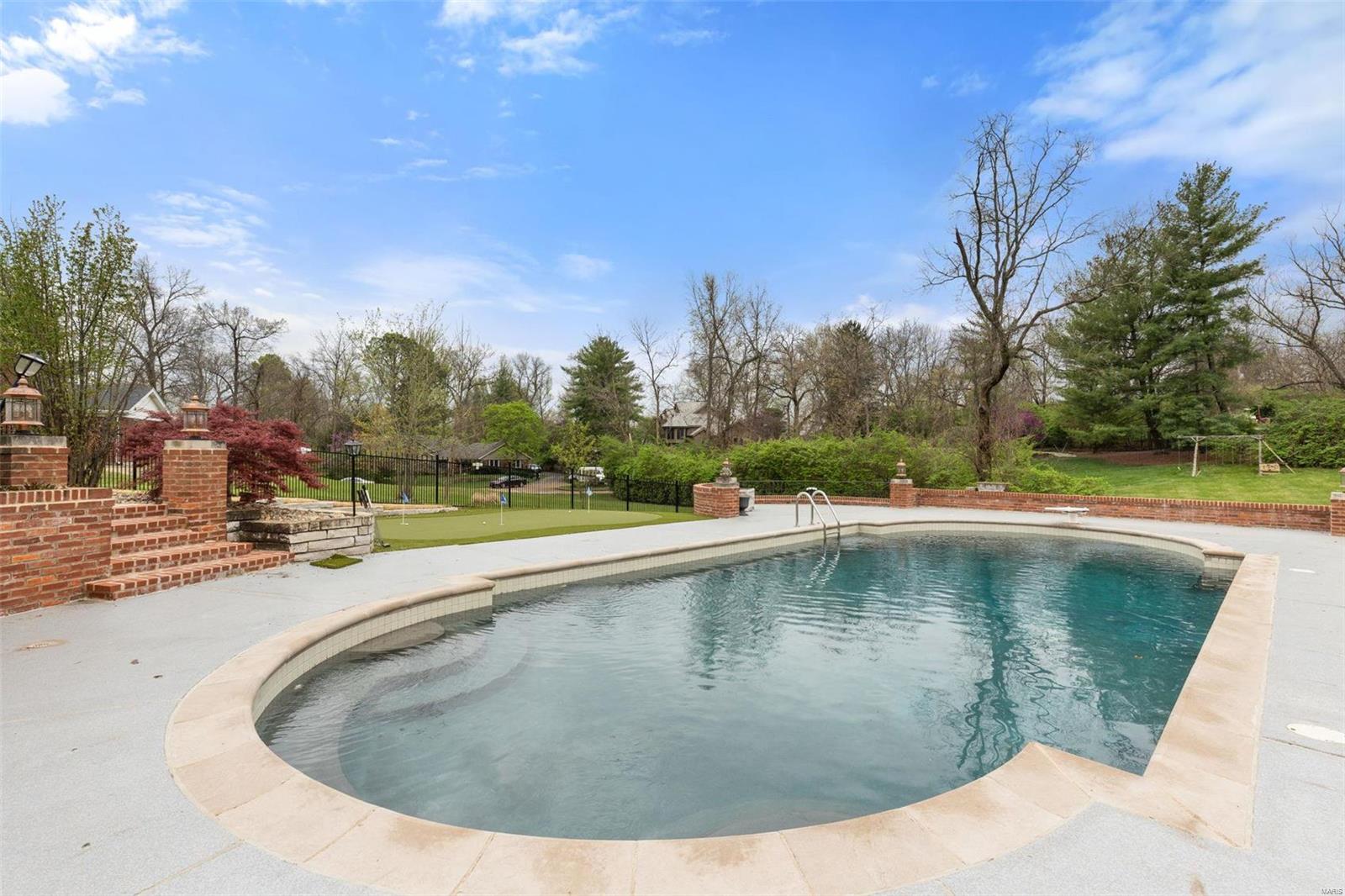 Barrington Place - Residential