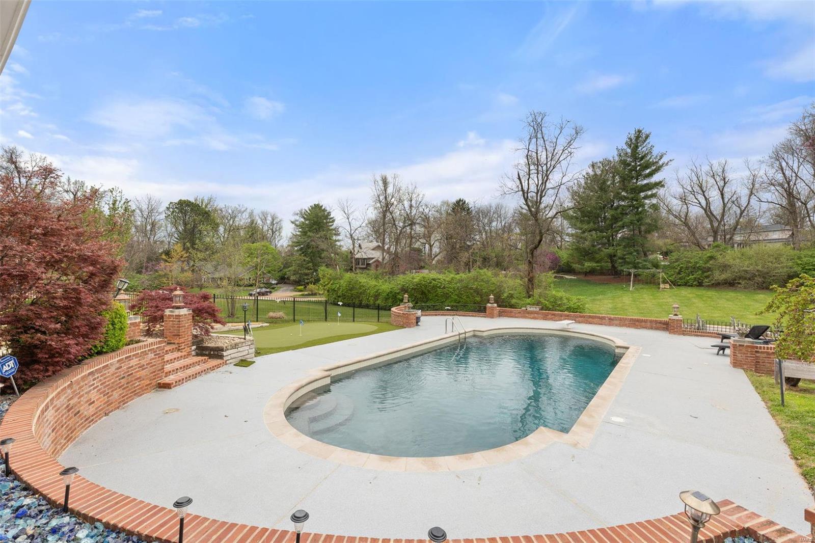 Barrington Place - Residential