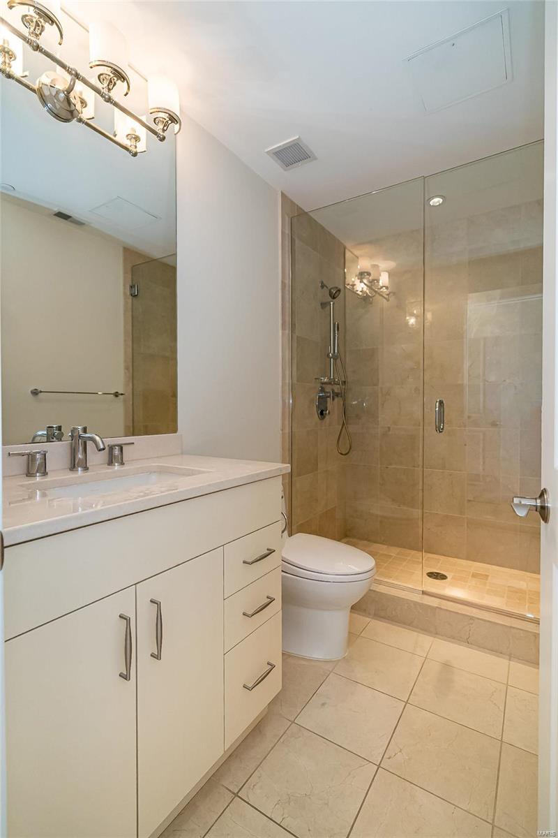 Park Plaza - Residential Lease