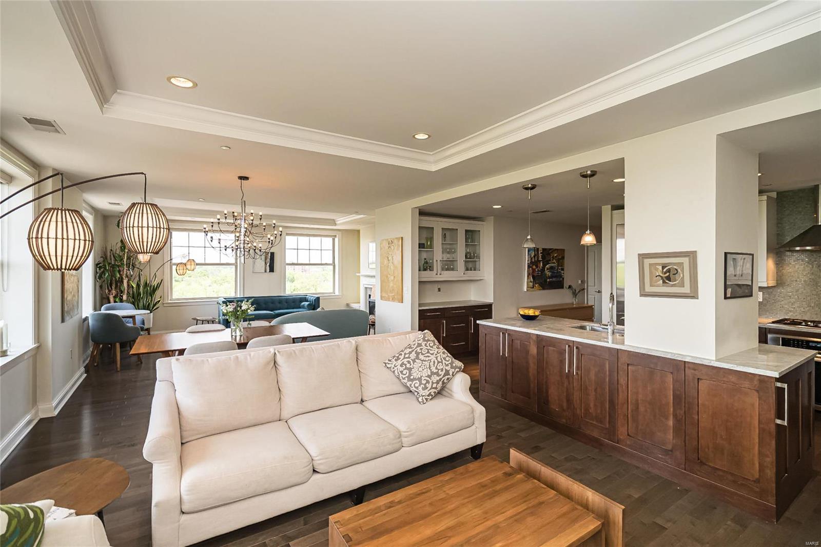 Park Plaza - Residential Lease