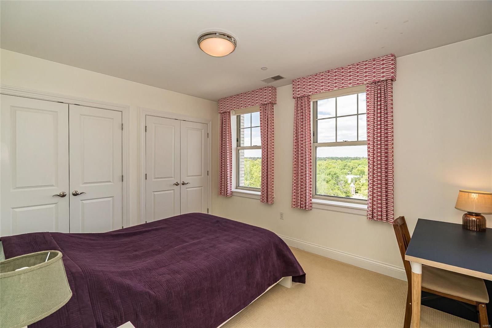 Park Plaza - Residential Lease