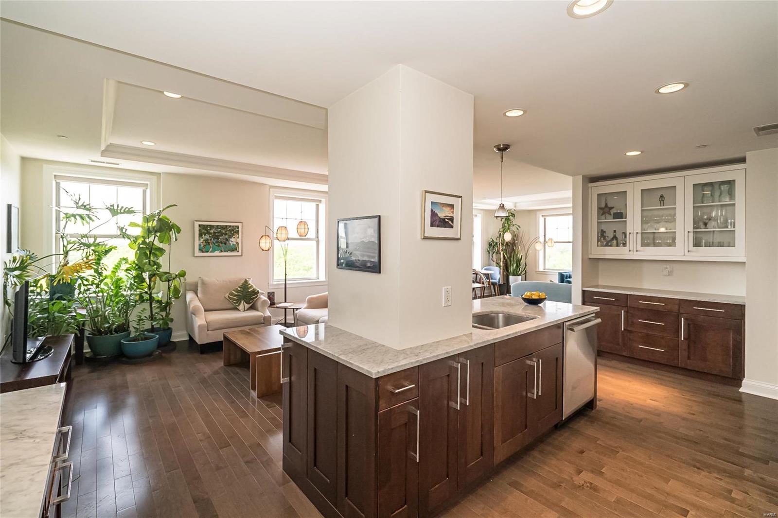 Park Plaza - Residential Lease