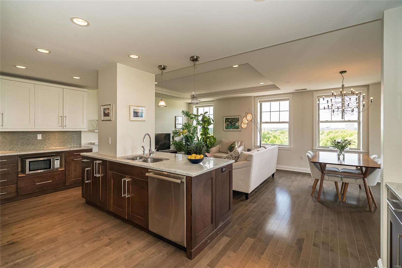 Park Plaza - Residential Lease