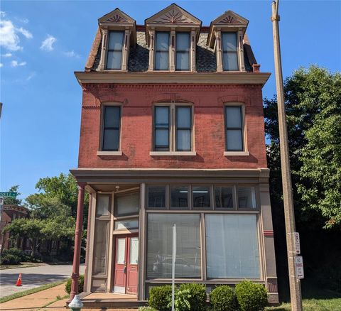 Multi Family in St Louis MO 2827 Russell Boulevard.jpg