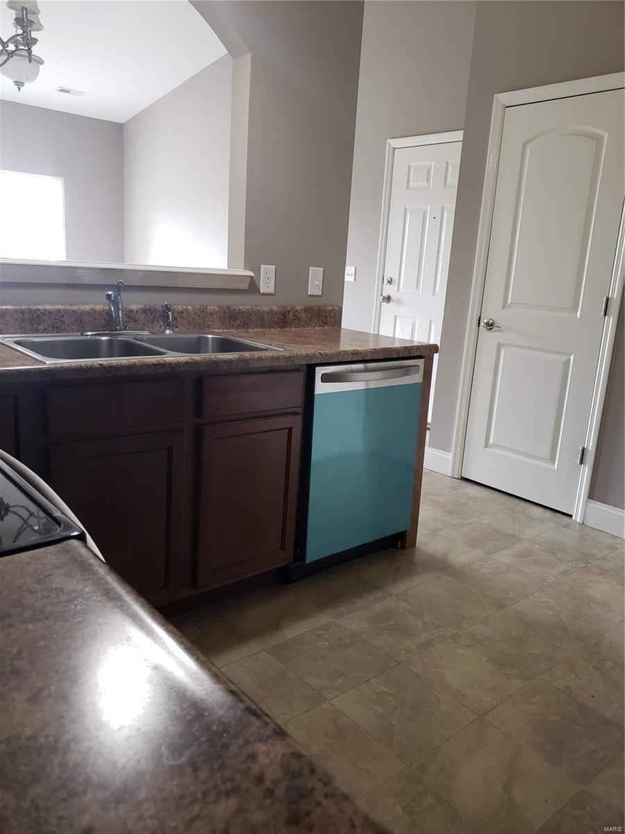 Brookfield Condos Bdy Adj - Residential