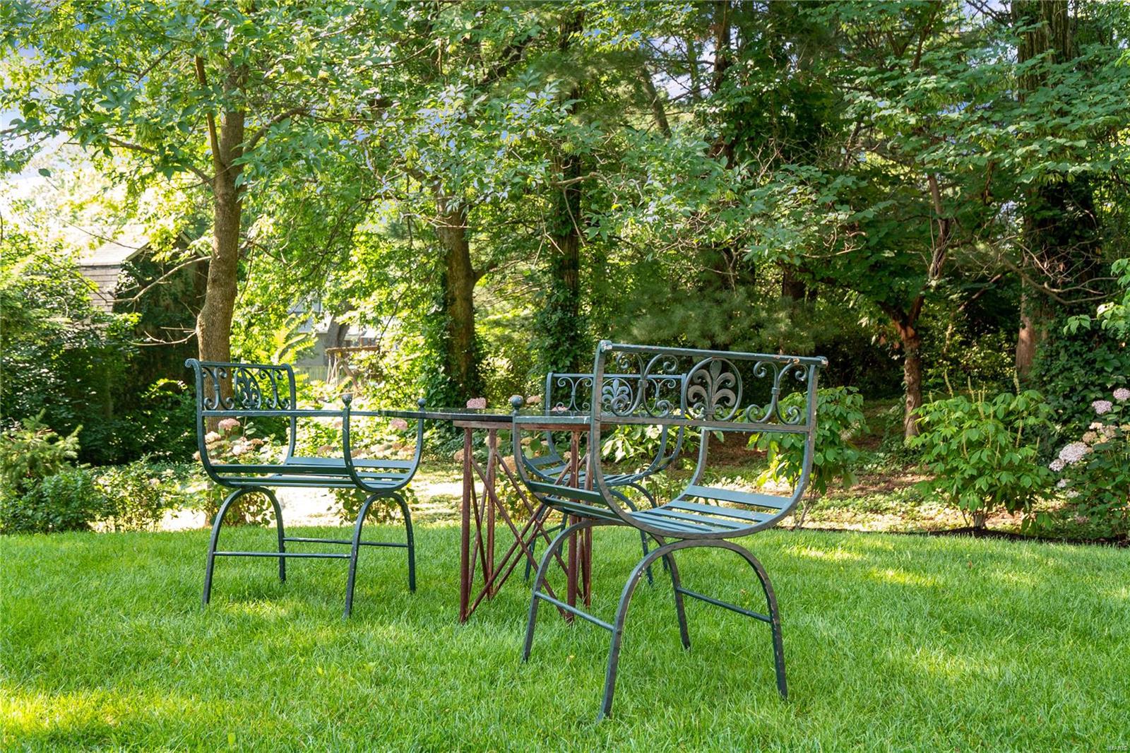 ELSA PLACE - Residential