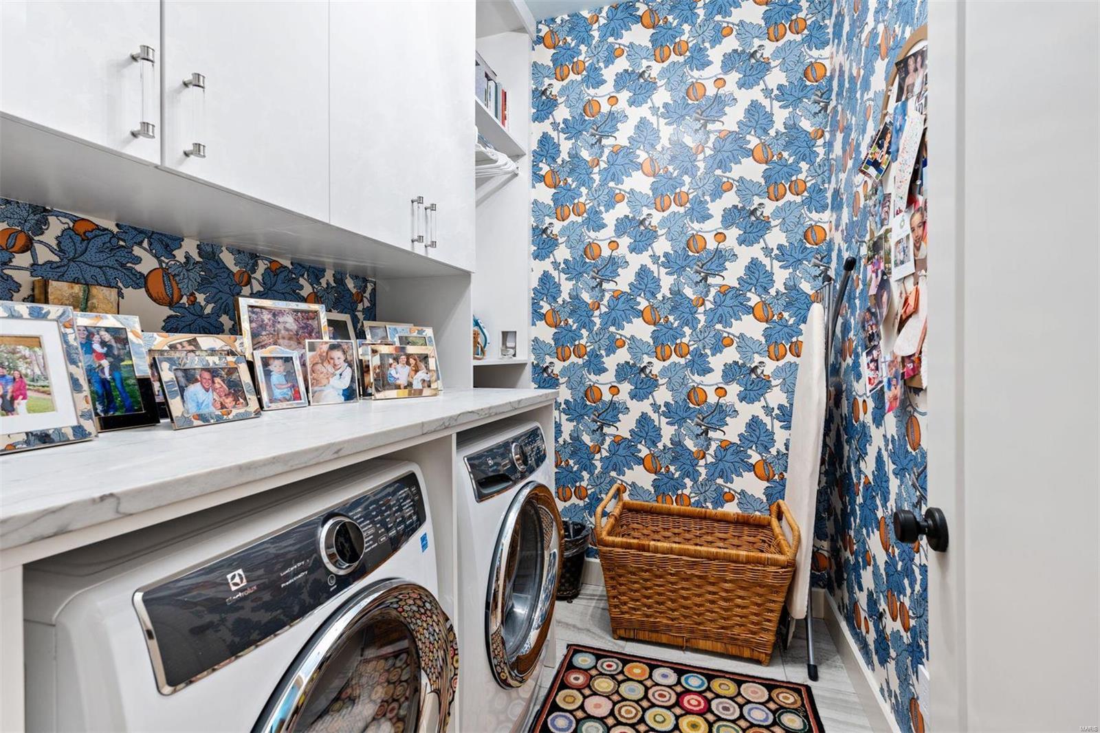 ELSA PLACE - Residential