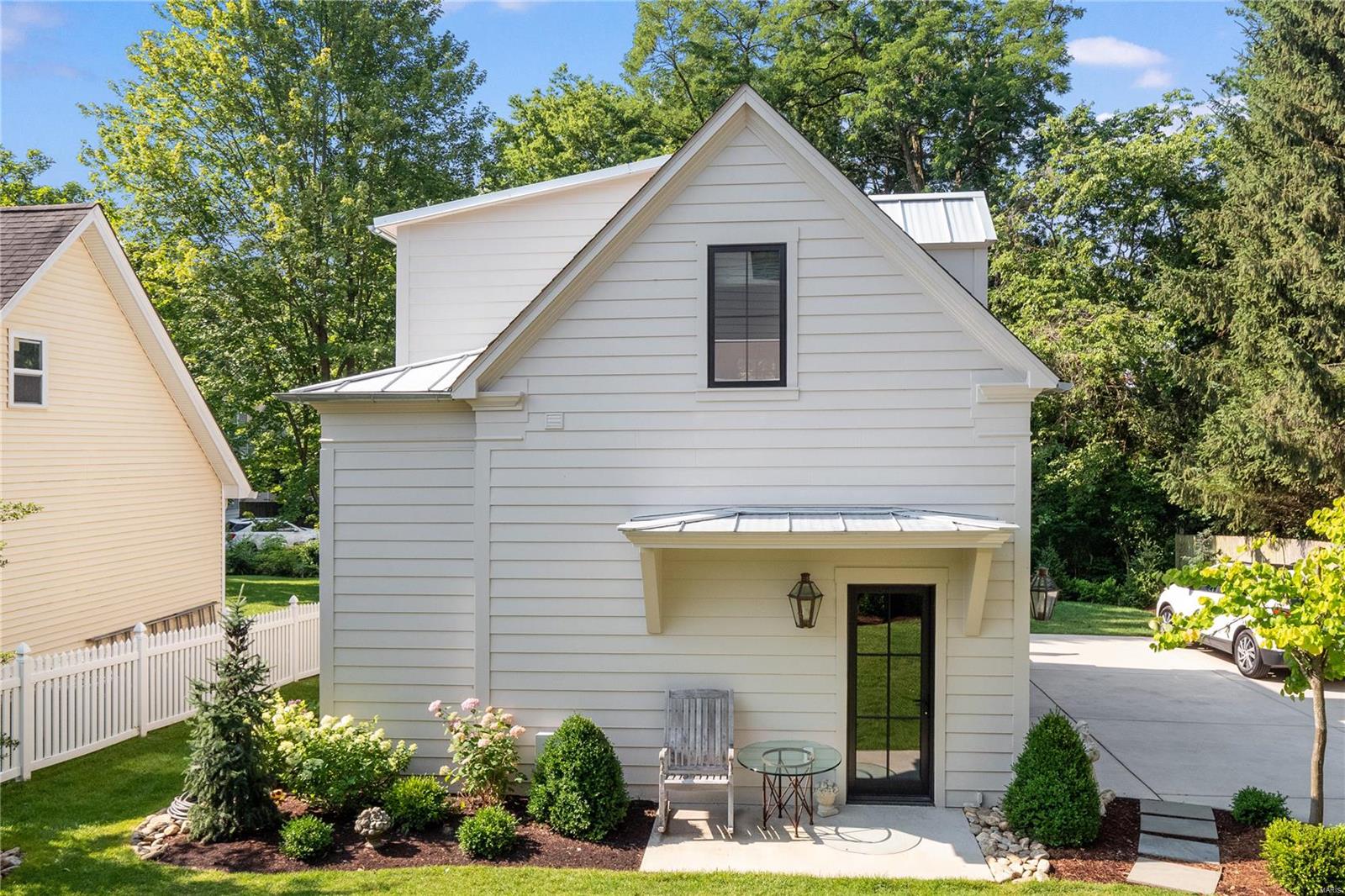 ELSA PLACE - Residential