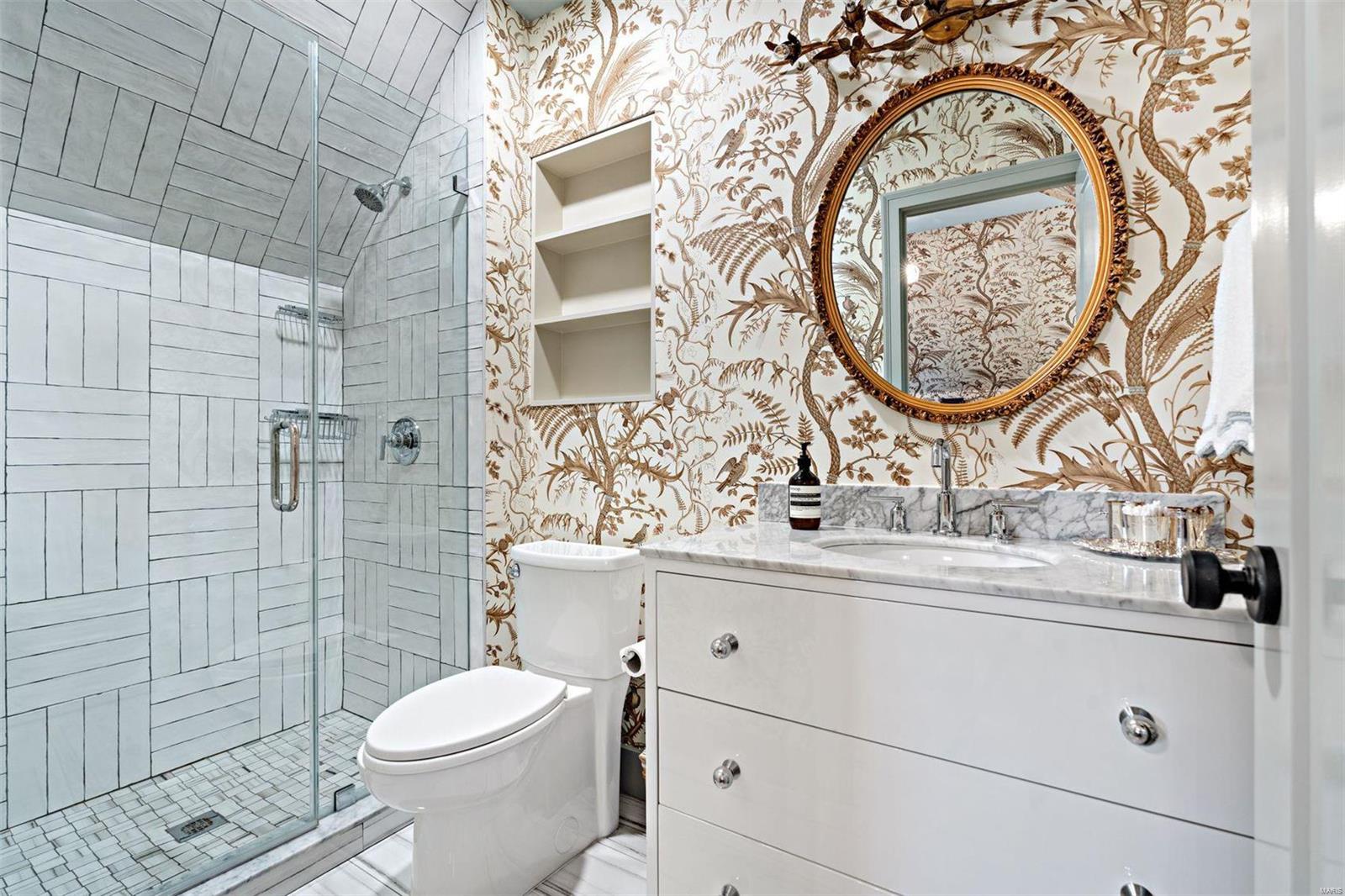 ELSA PLACE - Residential