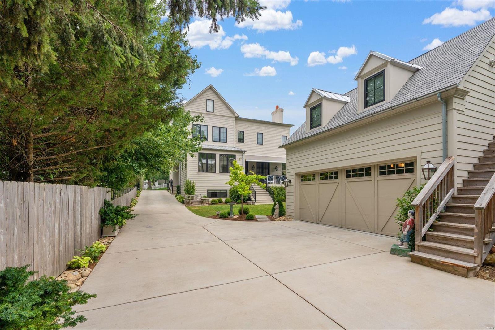 ELSA PLACE - Residential