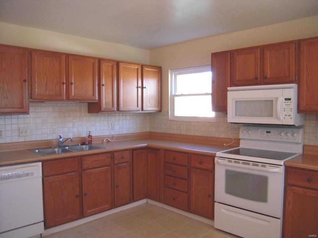 Glendale Gardens Condo - Residential