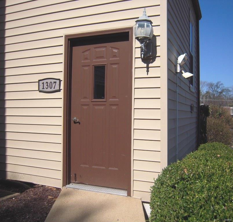 Glendale Gardens Condo - Residential