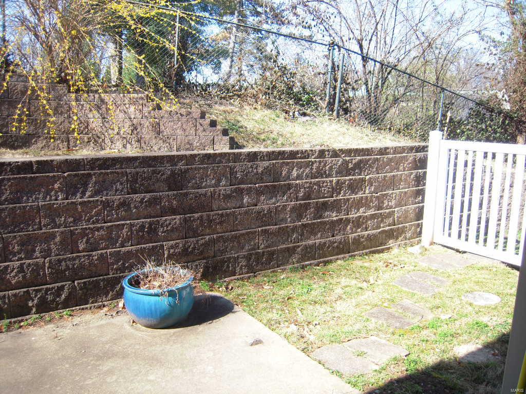 Glendale Gardens Condo - Residential