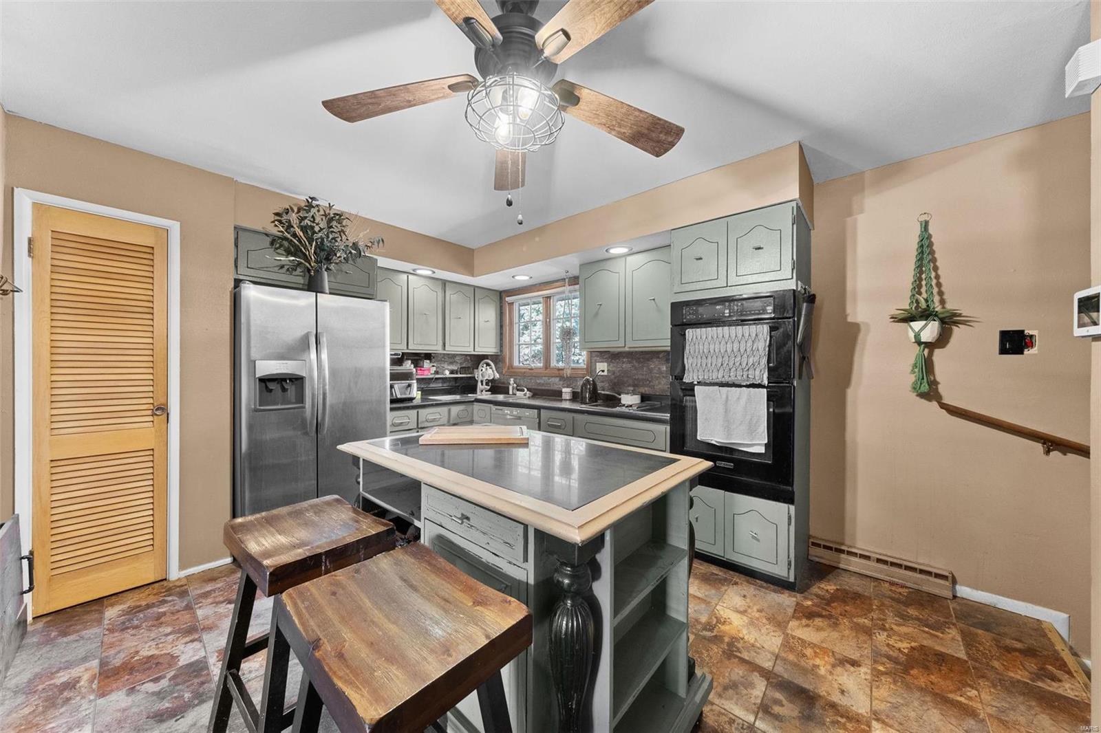 Reavis Park - Residential